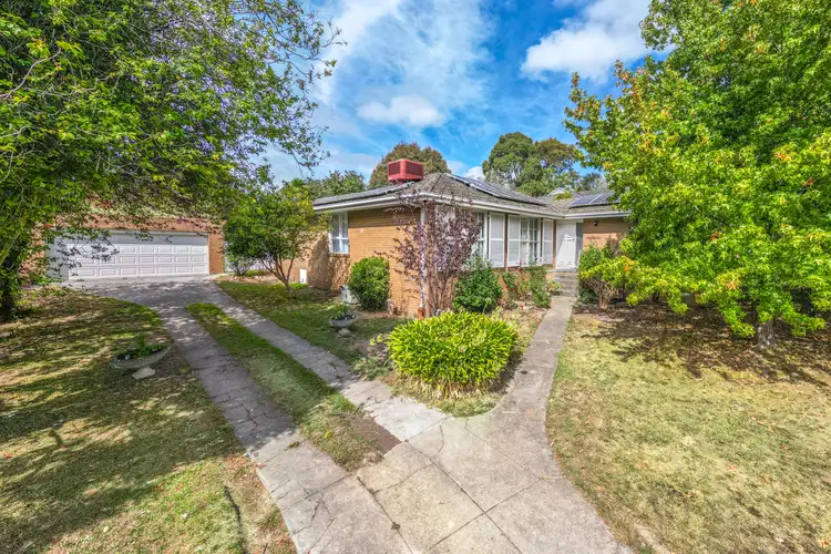 5 Turanga Road, Gisborne VIC 3437