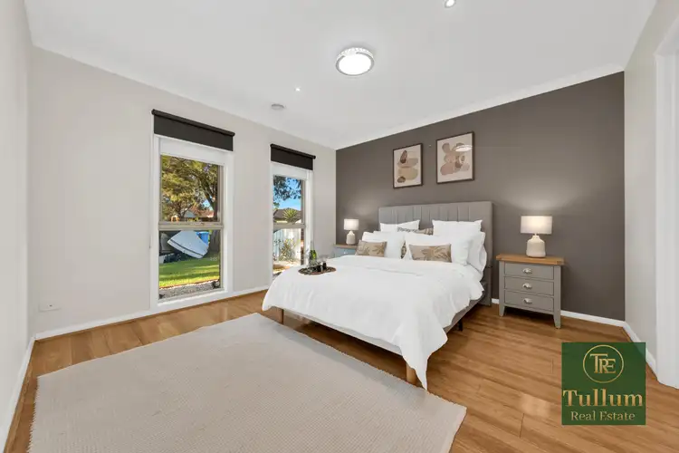Fifth view of Homely house listing, 13 Kingsbarn Court, Cranbourne VIC 3977
