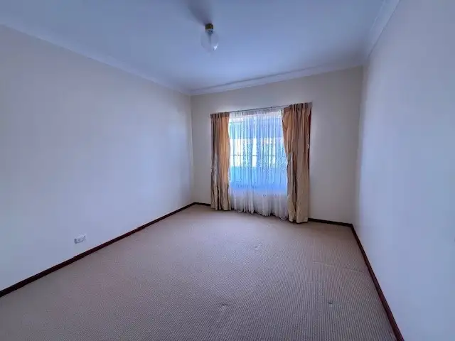 Sixth view of Homely house listing, 5 Teatree Avenue, Leeton NSW 2705