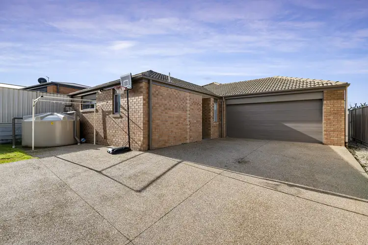 39 Kendall Drive, Hamilton Valley NSW 2641