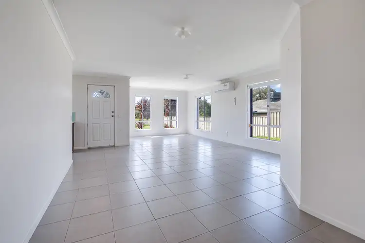 39 Kendall Drive, Hamilton Valley NSW 2641