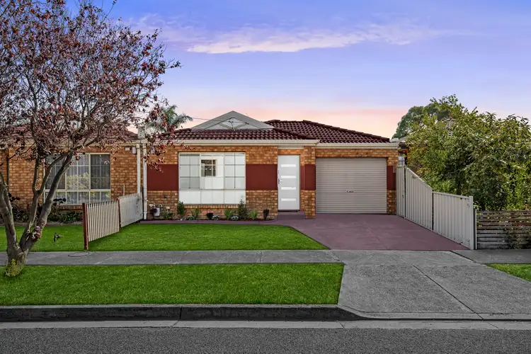 10 Kathryn Avenue
