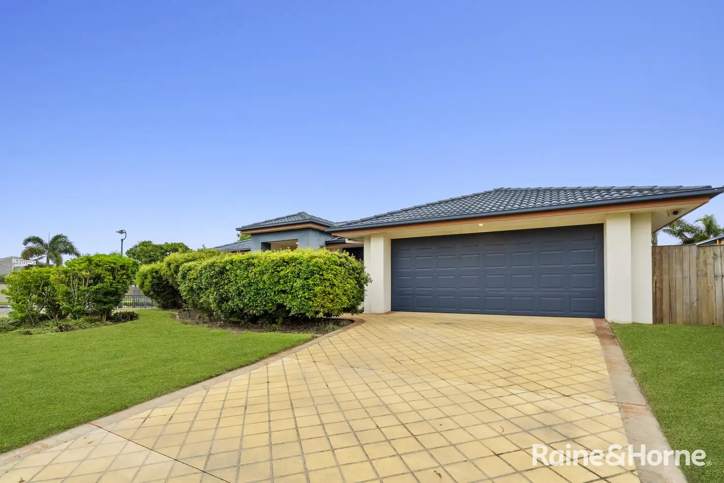 Main view of Homely house listing, 2 Moreton View Crescent, Thornlands QLD 4164