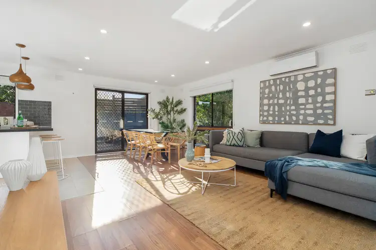 1/5 Mccomb Boulevard, Frankston South VIC 3199