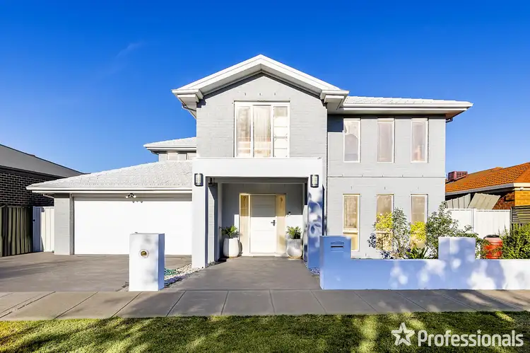 26 Narooma Avenue, Burnside VIC 3023
