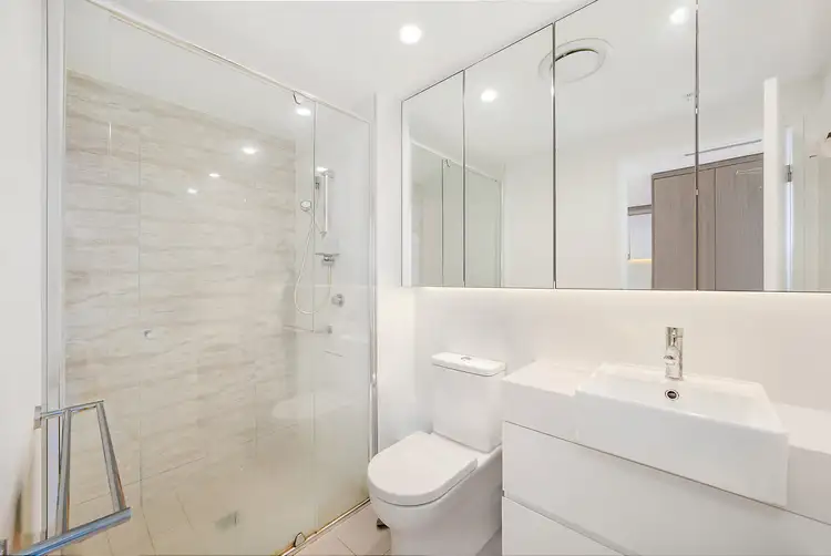 Fifth view of Homely unit listing, 1069/123 Cavendish Road, Coorparoo QLD 4151