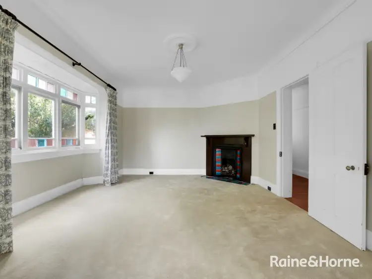 281 Piper Street, Bathurst NSW 2795