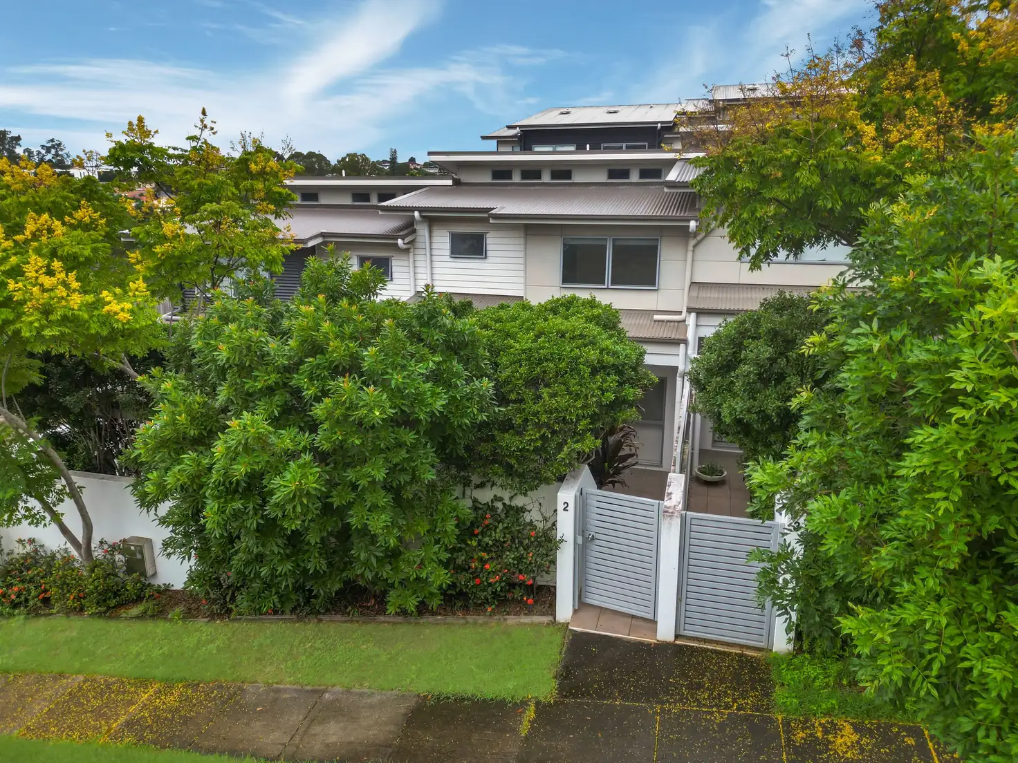 Main view of Homely townhouse listing, 2/18 Bendena Terrace, Carina Heights QLD 4152