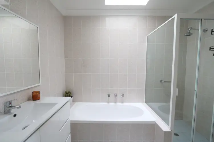 Fifth view of Homely apartment listing, 18/285-295 Bondi Road, Bondi NSW 2026