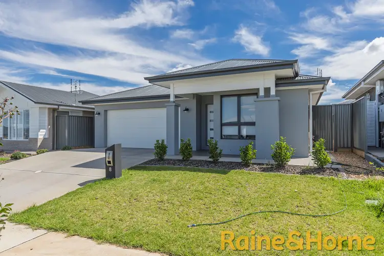 8 Cove Circuit, Dubbo NSW 2830