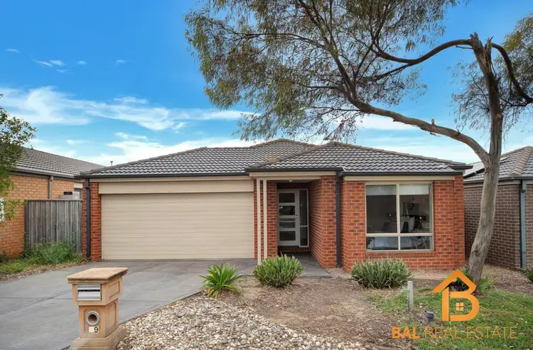 39 Yellow Gum Way, Manor Lakes VIC 3024