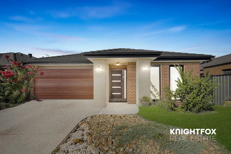 37 Blackledge Drive, Clyde North VIC 3978