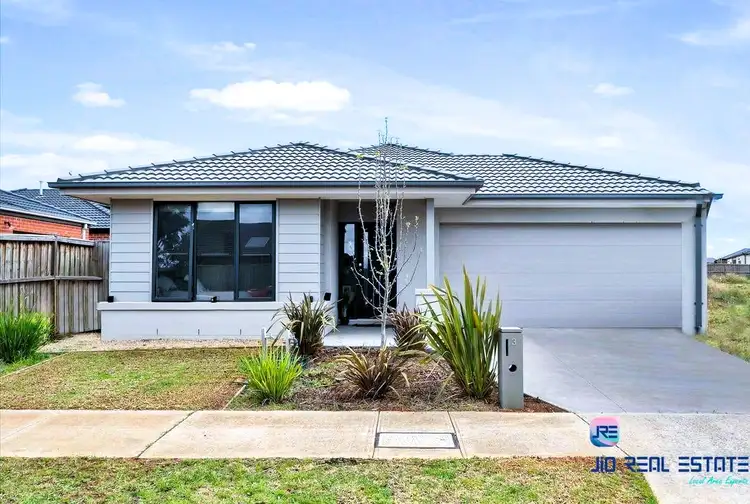 3 Longshanks Street, Thornhill Park VIC 3335