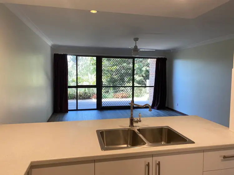 1/1 Barbet Place, Burleigh Waters QLD 4220