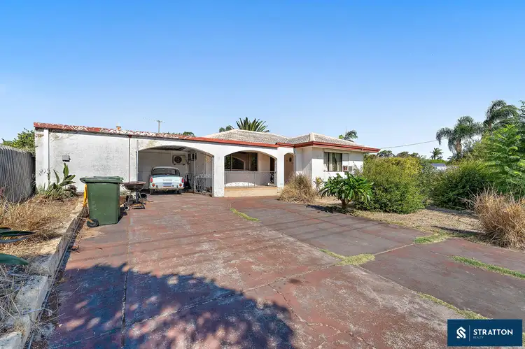 4 Dawson Way, Parmelia WA 6167
