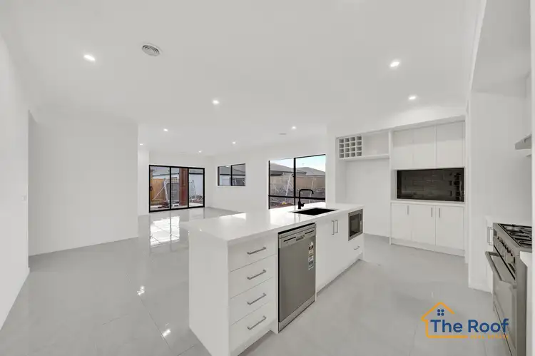 Fifth view of Homely house listing, 8 Conferta Road, Tarneit VIC 3029