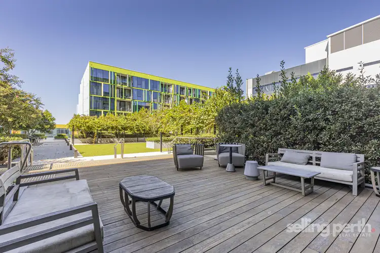 911/8 Tassels Place, Innaloo WA 6018