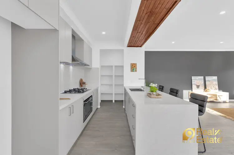 Seventh view of Homely house listing, 31 MISTLETOE DR, Strathtulloh VIC 3338
