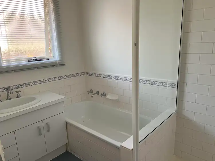 Fifth view of Homely house listing, 39 Phillip Drive, Sunbury VIC 3429