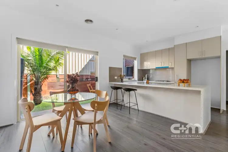 Fifth view of Homely townhouse listing, 1/581 Pascoe Vale Road, Oak Park VIC 3046