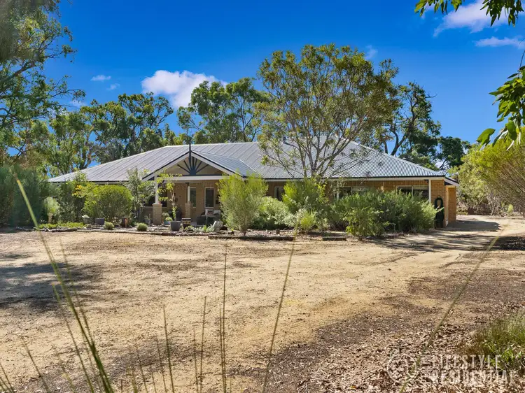 120 Bushwood Follow, Two Rocks WA 6037