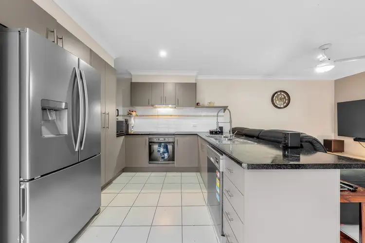 13A Oakvale Avenue, Holmview QLD 4207
