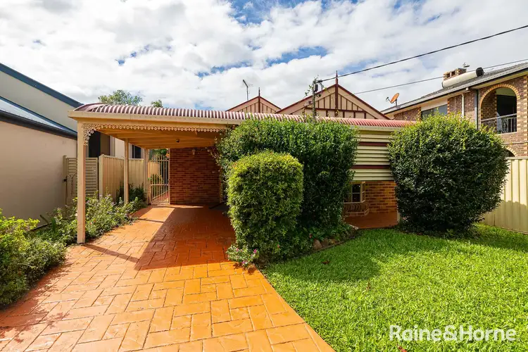 28 Mill Street, Redland Bay QLD 4165