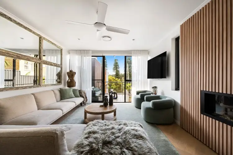 Main view of Homely unit listing, 4/5 Darley Street East, Mona Vale NSW 2103