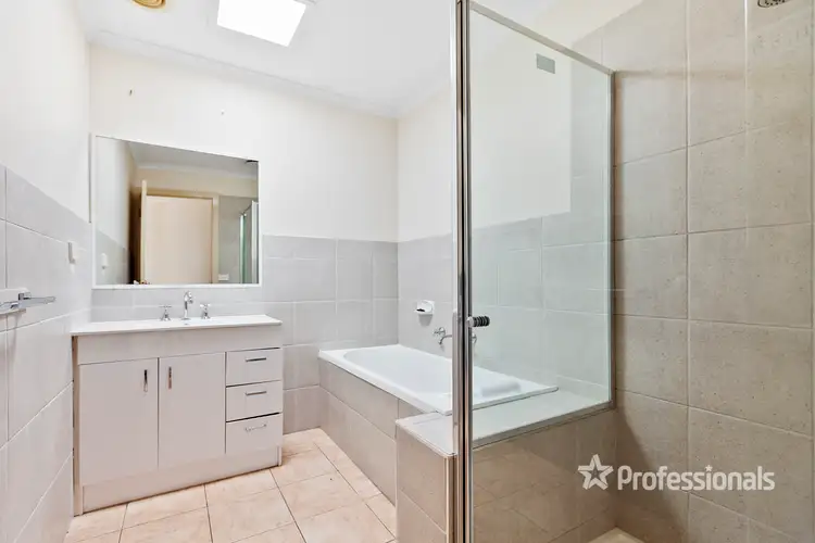 Fourth view of Homely unit listing, 1/4 Millewa Way, Wyndham Vale VIC 3024