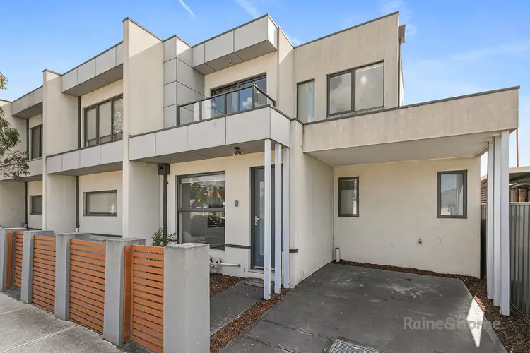 5/18 Northumberland Road, Sunshine North VIC 3020