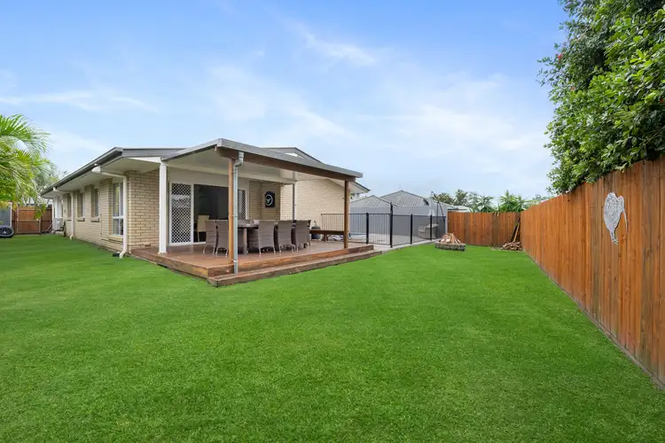4 John Crescent, Pimpama QLD 4209
