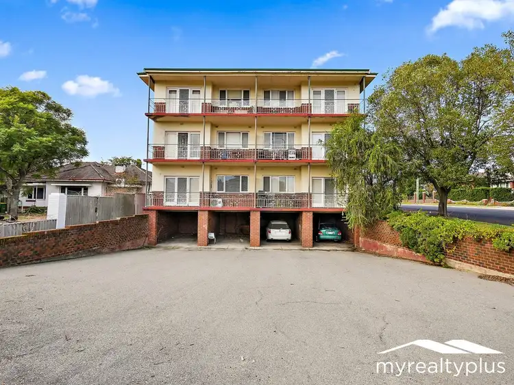 3/2 Todd Avenue, Como WA 6152