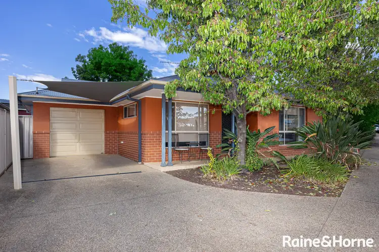 Main view of Homely house listing, 2/5 Barton Avenue, Lloyd NSW 2650
