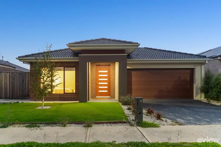 16 Stockfield Avenue, Clyde VIC 3978