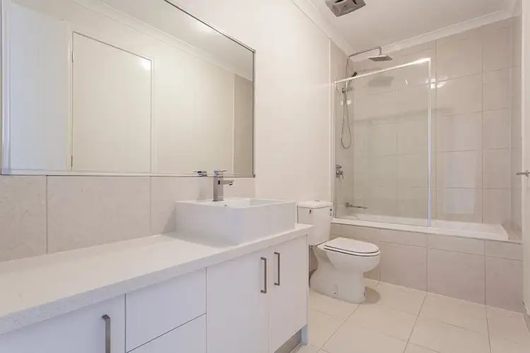 Fifth view of Homely house listing, 2/4 Gregory Street, Oak Park VIC 3046