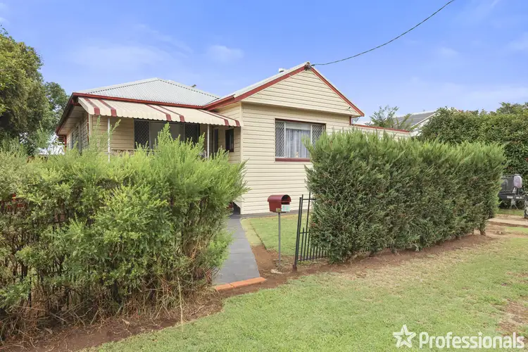 18 Stewart Avenue, West Tamworth NSW 2340
