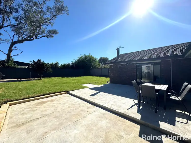 38 Edwards Avenue, Bomaderry NSW 2541