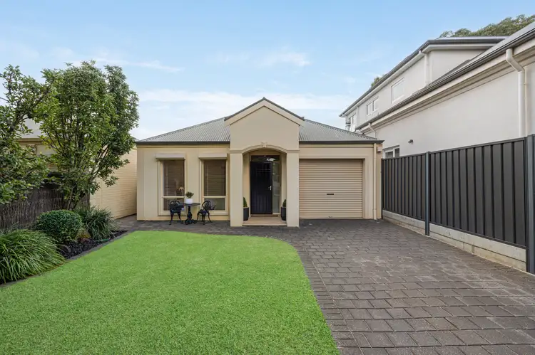 4 Gilding Avenue
