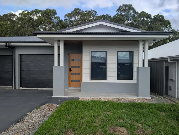 1/10 Guardsman Grove, Lochinvar NSW 2321