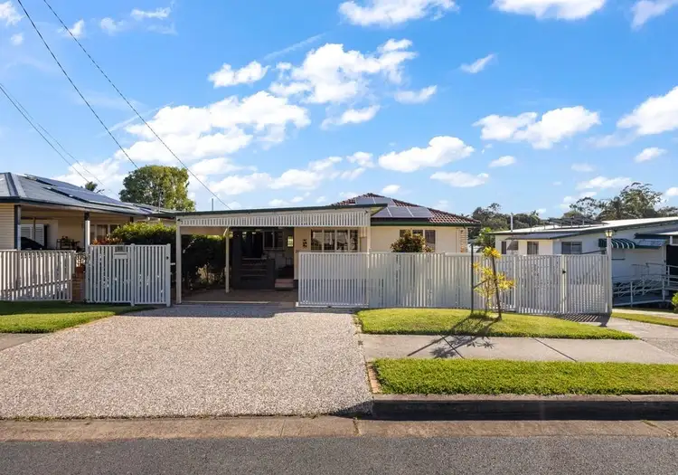 29 Yanderra Avenue, Arana Hills QLD 4054