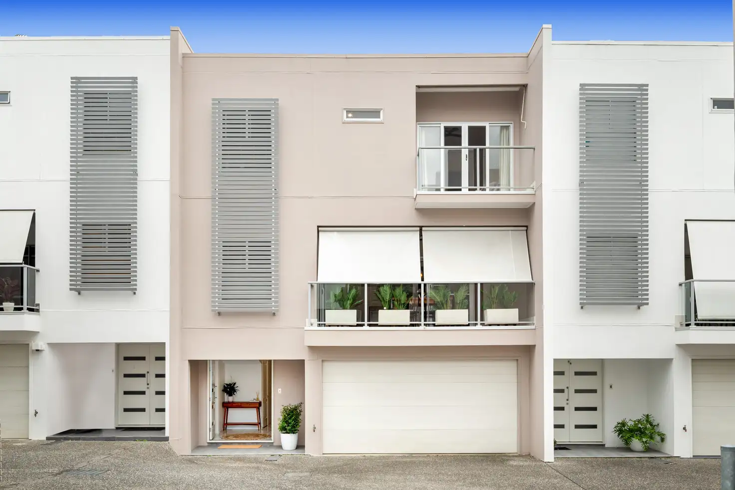 Main view of Homely townhouse listing, 3/24 Rogoona Street, Morningside QLD 4170