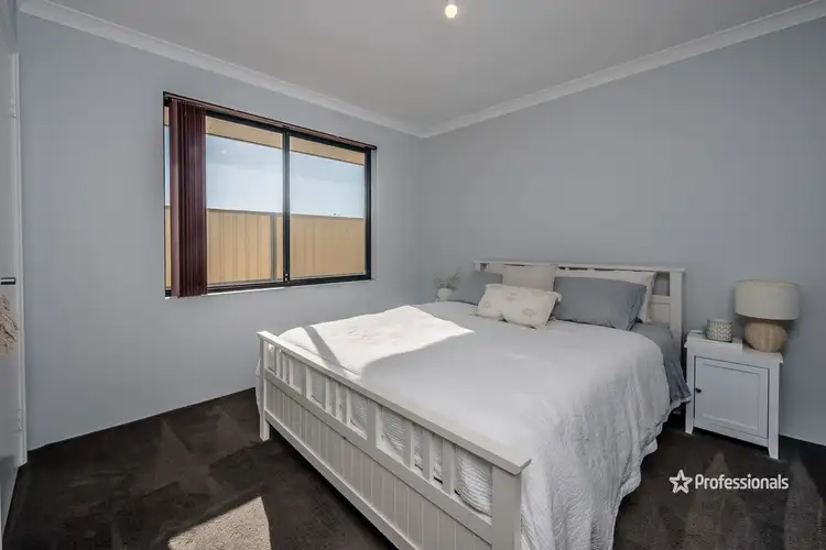 Second view of Homely house listing, 4 Starboard Way, Drummond Cove WA 6532