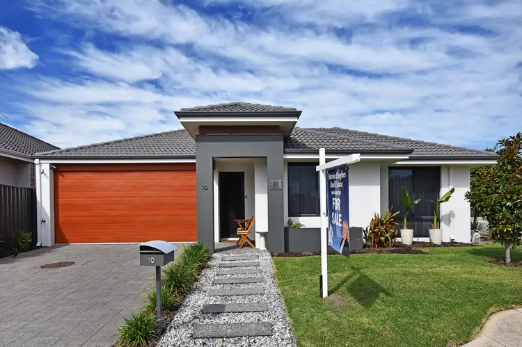 10 Hollingworth Drive, Aveley WA 6069