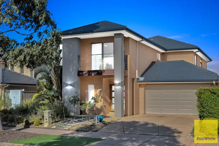 53 Beachview Parade, Sanctuary Lakes VIC 3030