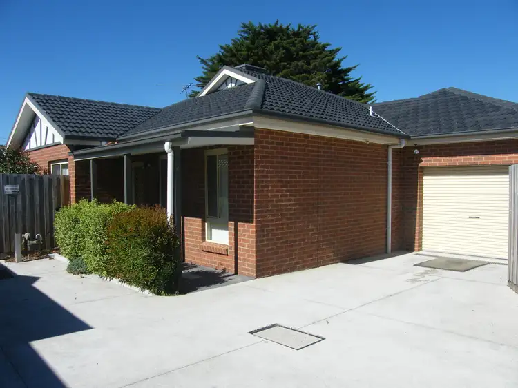 2/5 Plumpton Road, Diggers Rest VIC 3427
