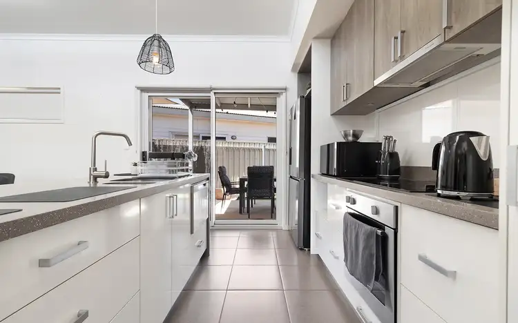 Fifth view of Homely house listing, 15/28 Padbury Way, Bulgarra WA 6714