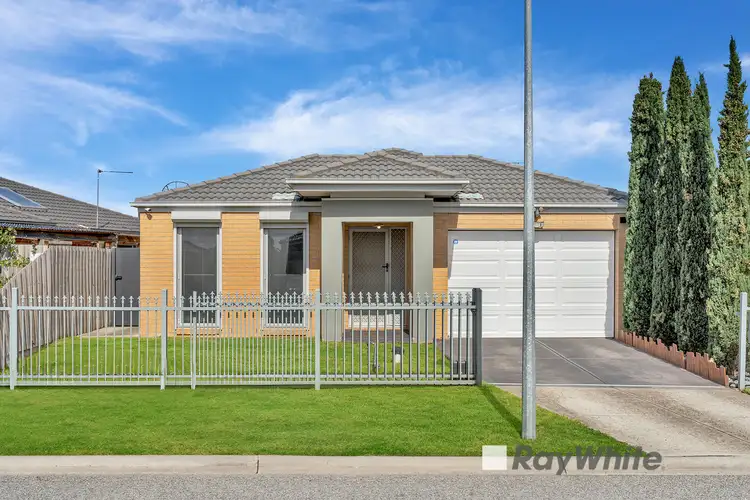52 Tiarne Crescent, Hampton Park VIC 3976