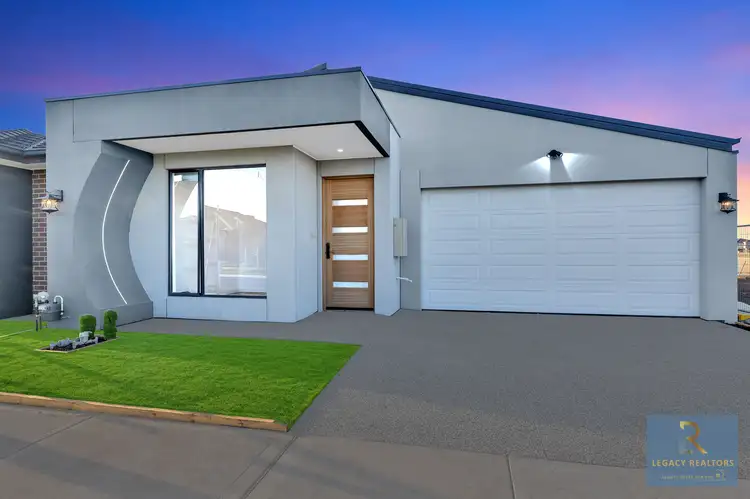 12 Varnish rd, Tarneit VIC 3029
