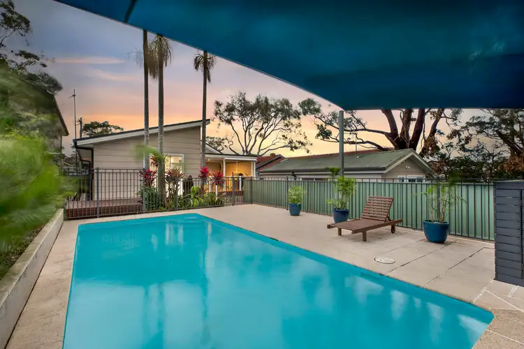 10 Keats Avenue, Bateau Bay NSW 2261