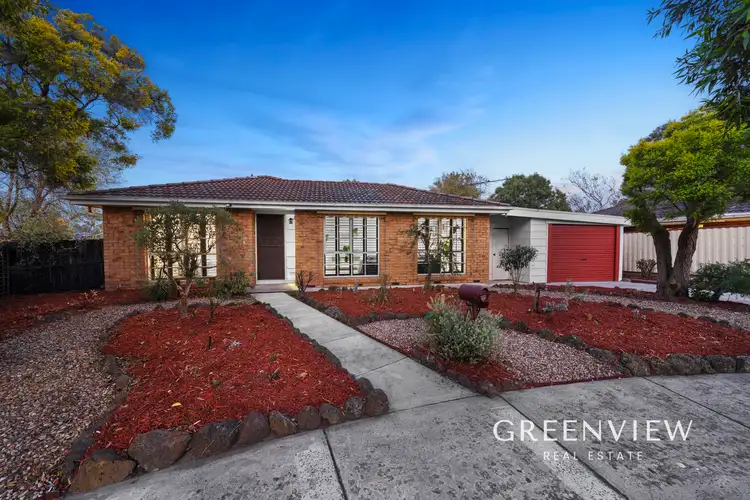 15 Phillip Court, Cranbourne North VIC 3977